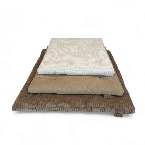 MATA PIK RZEP KWADRATOWA – materacyk z rantem dla kota