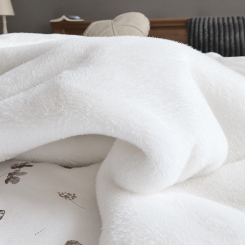 Ciepły koc premium PUFFY | biały, ciepły, puszysty |