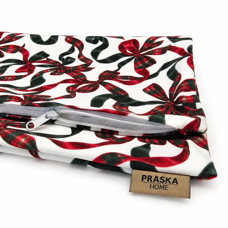 Poszewka dekoracyjna COZY CHRISTMAS | PRASKA, świąteczny nadruk, wybierz rozmiar